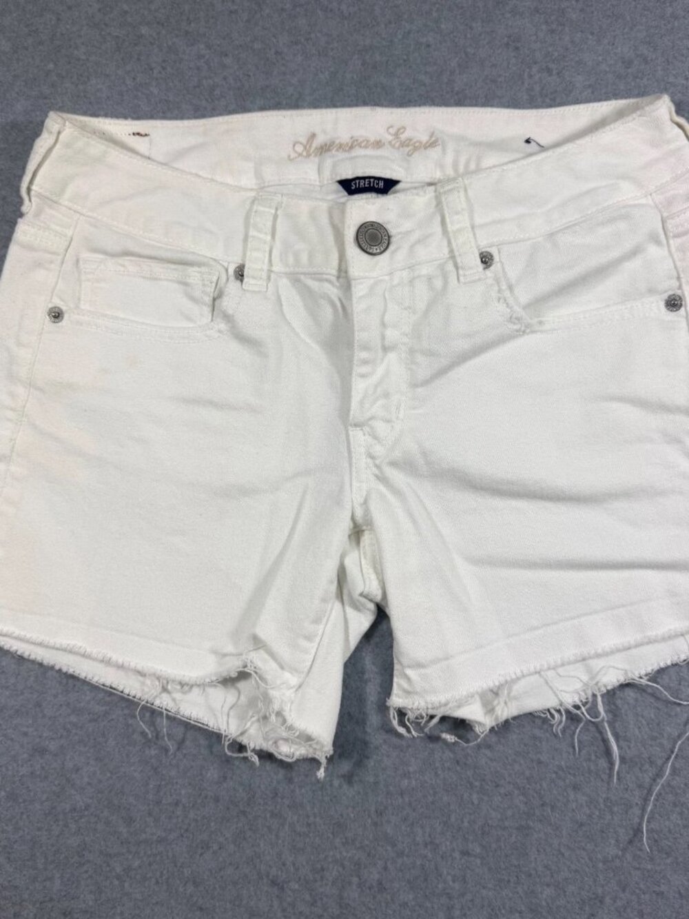American Eagle Womens 8 White Stretch Denim Cutoff Shorts Frayed Raw Hem
